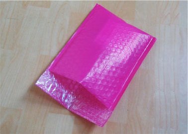 Les enveloppes matelassées colorées de bulle, poly bulle enveloppe la coutume imprimée fournisseur